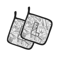 Load image into Gallery viewer, Letter L Musical Note Letters Pot Holders - Set of 2 - Heat-Resistant Kitchen Essentials CJ2007-LPTHD
