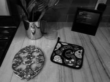 Load image into Gallery viewer, Letter C Day of the Dead Skulls Black Pot Holders - Set of 2 - Heat-Resistant Kitchen Essentials CJ2008-CPTHD