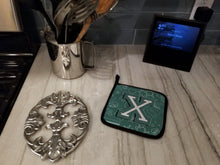 Load image into Gallery viewer, Letter X Back to School Initial Pot Holders - Set of 2 - Heat-Resistant Kitchen Essentials CJ2010-XPTHD