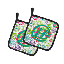 Load image into Gallery viewer, Letter H Flowers Pink Teal Green Initial Pot Holders - Set of 2 - Heat-Resistant Kitchen Essentials CJ2011-HPTHD