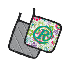 Load image into Gallery viewer, Letter R Flowers Pink Teal Green Initial Pot Holders - Set of 2 - Heat-Resistant Kitchen Essentials CJ2011-RPTHD