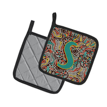 Load image into Gallery viewer, Letter S Retro Tribal Alphabet Initial Pot Holders - Set of 2 - Heat-Resistant Kitchen Essentials CJ2013-SPTHD