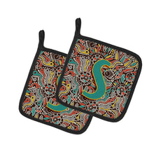 Load image into Gallery viewer, Letter S Retro Tribal Alphabet Initial Pot Holders - Set of 2 - Heat-Resistant Kitchen Essentials CJ2013-SPTHD