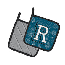 Load image into Gallery viewer, Letter R Sea Doodles Initial Alphabet Pot Holders - Set of 2 - Heat-Resistant Kitchen Essentials CJ2014-RPTHD