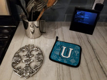 Load image into Gallery viewer, Letter U Sea Doodles Initial Alphabet Pot Holders - Set of 2 - Heat-Resistant Kitchen Essentials CJ2014-UPTHD