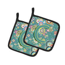 Load image into Gallery viewer, Letter C Circle Circle Teal Initial Alphabet Pot Holders - Set of 2 - Heat-Resistant Kitchen Essentials CJ2015-CPTHD