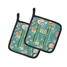 Load image into Gallery viewer, Letter H Circle Circle Teal Initial Alphabet Pot Holders - Set of 2 - Heat-Resistant Kitchen Essentials CJ2015-HPTHD