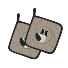 Load image into Gallery viewer, Border Collie In the Kitchen Pot Holders - Set of 2 - Heat-Resistant Kitchen Essentials CK2169PTHD