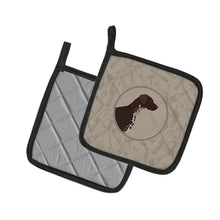 Load image into Gallery viewer, German Shorthaired Pointer In the Kitchen Pot Holders - Set of 2 - Heat-Resistant Kitchen Essentials CK2188PTHD