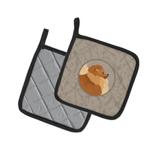 Load image into Gallery viewer, Pomeranian In the Kitchen Pot Holders - Set of 2 - Heat-Resistant Kitchen Essentials CK2202PTHD