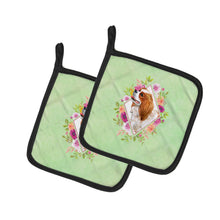 Load image into Gallery viewer, Cavalier King Charles Spaniel Green Flowers Pot Holders - Set of 2 - Heat-Resistant Kitchen Essentials CK4286PTHD