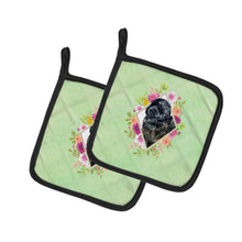 Load image into Gallery viewer, Newfoundland Green Flowers Pot Holders - Set of 2 - Heat-Resistant Kitchen Essentials CK4323PTHD