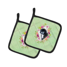Load image into Gallery viewer, Newfoundland Puppy Green Flowers Pot Holders - Set of 2 - Heat-Resistant Kitchen Essentials CK4324PTHD