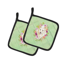 Load image into Gallery viewer, White Collie Green Flowers Pot Holders - Set of 2 - Heat-Resistant Kitchen Essentials CK4361PTHD