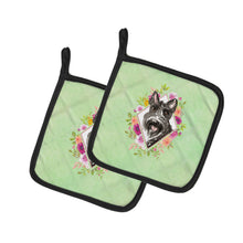 Load image into Gallery viewer, Scottish Terrier Green Flowers Pot Holders - Set of 2 - Heat-Resistant Kitchen Essentials CK4374PTHD