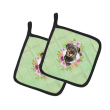 Load image into Gallery viewer, Rottweiler Green Flowers Pot Holders - Set of 2 - Heat-Resistant Kitchen Essentials CK4377PTHD