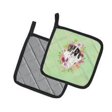 Load image into Gallery viewer, English Pointer Green Flowers Pot Holders - Set of 2 - Heat-Resistant Kitchen Essentials CK4399PTHD