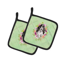 Load image into Gallery viewer, Black Parti Cocker Spaniel Green Flowers Pot Holders - Set of 2 - Heat-Resistant Kitchen Essentials CK4404PTHD