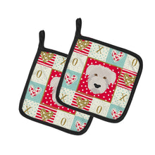 Load image into Gallery viewer, Glen of Imaal  Love Pot Holders - Set of 2 - Heat-Resistant Kitchen Essentials CK5202PTHD