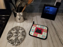Load image into Gallery viewer, Schipperke Love Pot Holders - Set of 2 - Heat-Resistant Kitchen Essentials CK5236PTHD