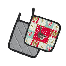 Load image into Gallery viewer, Toulouse Goose Love Pot Holders - Set of 2 - Heat-Resistant Kitchen Essentials CK5324PTHD