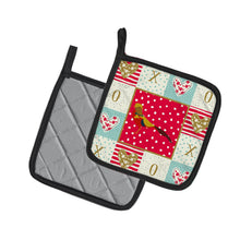 Load image into Gallery viewer, Golden or Chinese Pheasant Love Pot Holders - Set of 2 - Heat-Resistant Kitchen Essentials CK5355PTHD