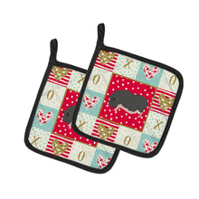 Load image into Gallery viewer, Vietnamese Pot-Bellied Pig Love Pot Holders - Set of 2 - Heat-Resistant Kitchen Essentials CK5368PTHD