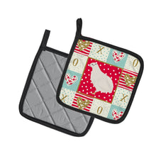 Load image into Gallery viewer, Texas Quail Love Pot Holders - Set of 2 - Heat-Resistant Kitchen Essentials CK5384PTHD