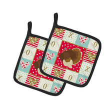 Load image into Gallery viewer, French Turkey Dindon Love Pot Holders - Set of 2 - Heat-Resistant Kitchen Essentials CK5417PTHD