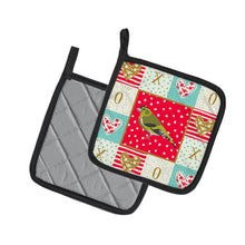 Load image into Gallery viewer, Siskin Love Pot Holders - Set of 2 - Heat-Resistant Kitchen Essentials CK5514PTHD