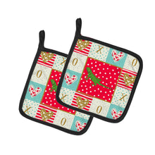 Load image into Gallery viewer, Iguana Pot Holders - Set of 2 - Heat-Resistant Kitchen Essentials CK5529PTHD