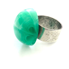 Load image into Gallery viewer, Kelly Green Marbled Moonglow Lucite Silver Cocktail Ring