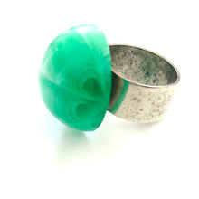 Load image into Gallery viewer, Kelly Green Marbled Moonglow Lucite Silver Cocktail Ring