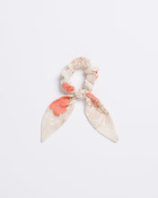 Load image into Gallery viewer, Maggie May - Scrunchie Tie
