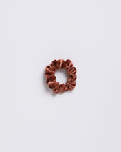 Load image into Gallery viewer, The Brown - Mini Scrunchie