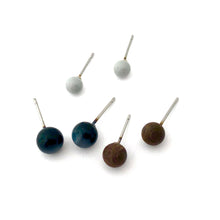 Load image into Gallery viewer, Charcoal Grey and Coffee Brown Tiny Studs Earrings Set