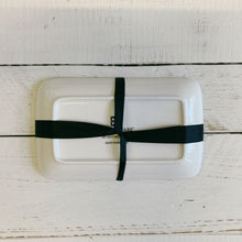 Load image into Gallery viewer, Cheetah Platter With Spreader | Ceramic Serving Dish Plate Tray with Butter Cheese Knife