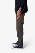 Load image into Gallery viewer, D732 Rust Wash Denim - Black/Brown