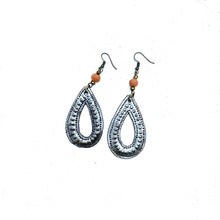 Load image into Gallery viewer, Metal Drop Earrings