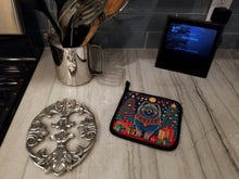 Load image into Gallery viewer, Keeshond Christmas Pot Holders - Set of 2 Decorative Kitchen Helpers | Made in the USA
