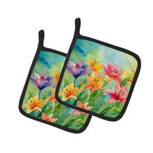 Load image into Gallery viewer, Lilies in Watercolor Pot Holders - Set of 2 Decorative Kitchen Helpers | Made in the USA