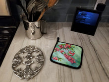 Load image into Gallery viewer, Pennsylvania Mountain Laurels in Watercolor Pair of Pot Holders
