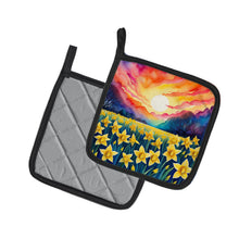 Load image into Gallery viewer, Colorful Daffodils Pot Holders - Set of 2 Decorative Kitchen Helpers | Made in the USA
