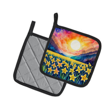 Load image into Gallery viewer, Colorful Daffodils Pot Holders - Set of 2 Decorative Kitchen Helpers | Made in the USA
