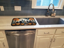 Load image into Gallery viewer, Keeshond Spooky Halloween Dish Drying Mat