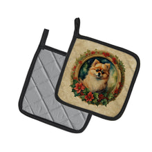 Load image into Gallery viewer, Pomeranian Christmas Flowers Pot Holders - Set of 2 Decorative Kitchen Helpers | Made in the USA
