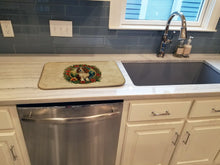 Load image into Gallery viewer, Welsh Springer Spaniel Christmas Flowers Dish Drying Mat