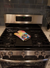 Load image into Gallery viewer, Beagle Hippie Dawg Oven Mitt