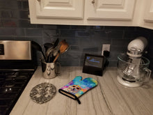 Load image into Gallery viewer, Great Pyrenees Hippie Dawg Oven Mitt