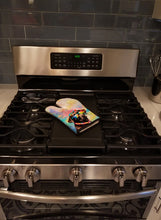 Load image into Gallery viewer, Chocolate Labrador Hippie Dawg Oven Mitt